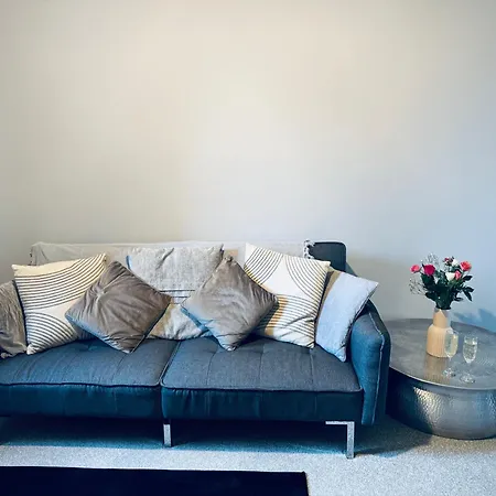 Lowther House -2 Bed Apartment