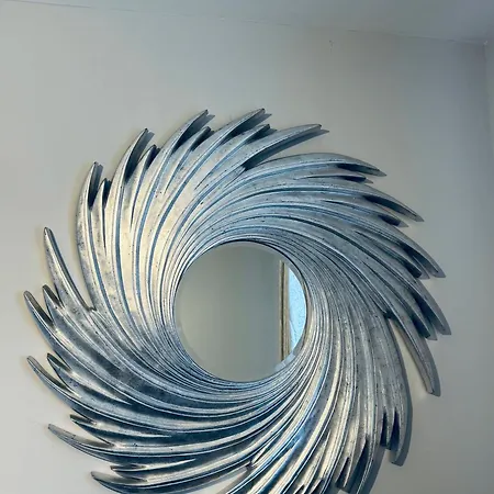 Lowther House -2 Bedrooms - Sleeps 4 Apartment *