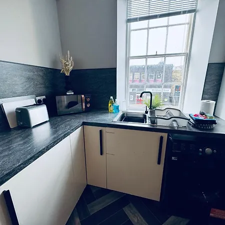 Lowther House -2 Bed Apartment