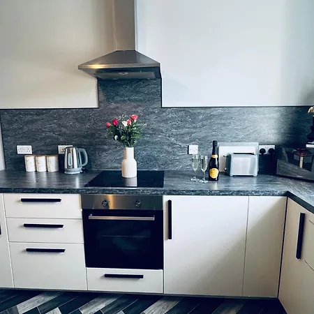 Lowther House -2 Bed Apartment