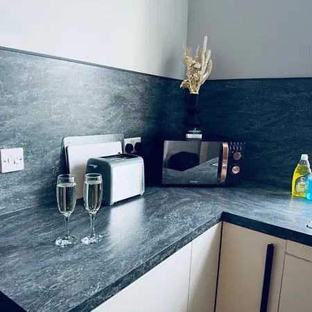 Lowther House -2 Bedrooms - Sleeps 4 Апартаменты Уайтхейвен