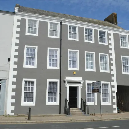 Апартаменты Lowther House -2 Bedrooms - Sleeps 4